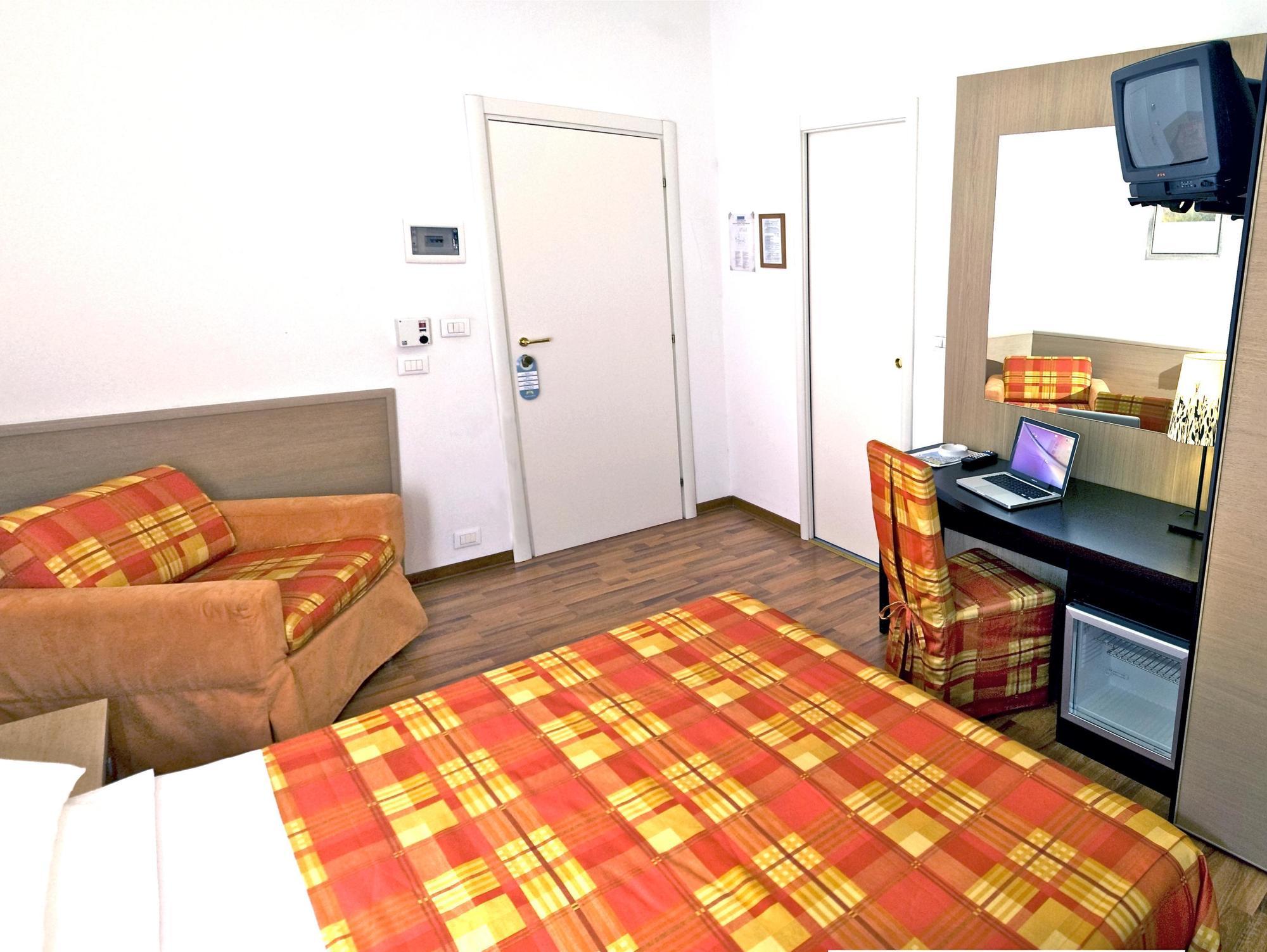 Nuovo Centro Hotel 2*
